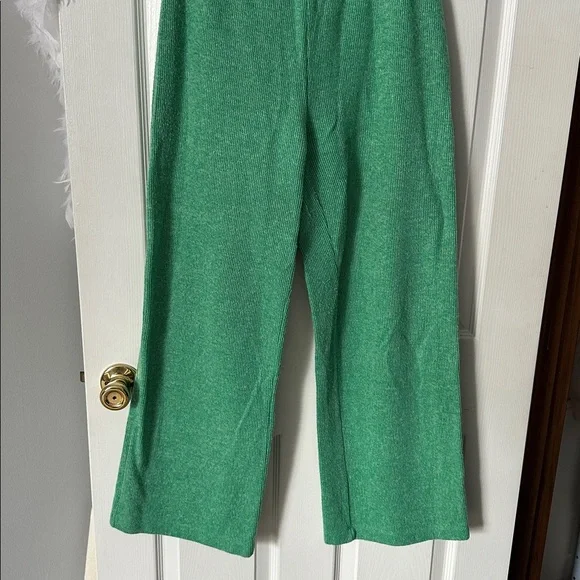 Zara Lounge Set - Picture 8 of 8